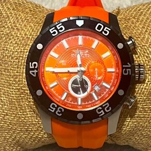 Invicta Chrono Orange
